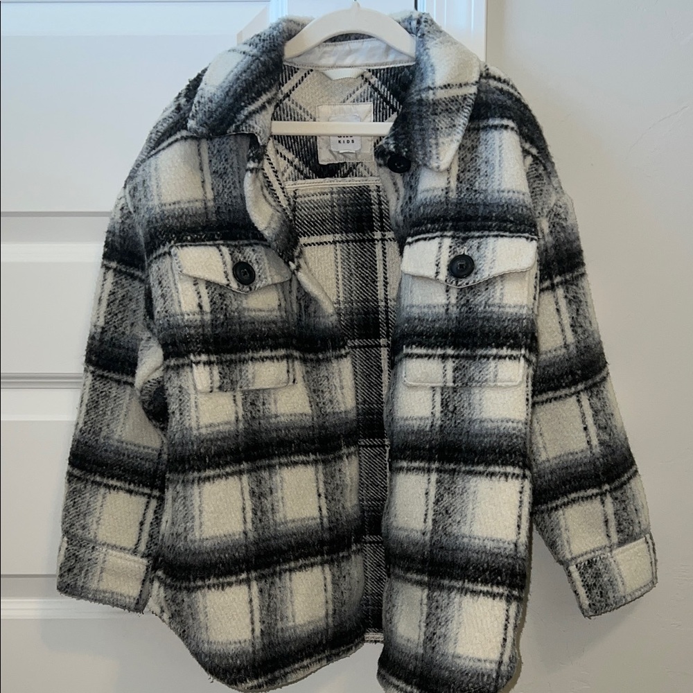Gap Kids Black and White Plaid Flannel Shacket Fall Collared Jacket